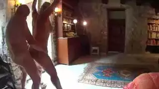 إباحية مكتبية ساخنة: ممارسة جنس ثلاثي في غرفة المقابلة