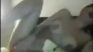 شرموطة لبنانية تحك كسها الهائج في فيلم سكس فردي