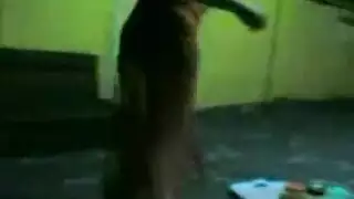 عرض ويب كام لسيدة عراقية ناضجة: من التعري إلى الاستمناء حتى النشوة