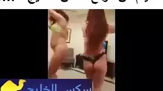 ترجع بليل سكرانة فيغتصبها وهي نائمة