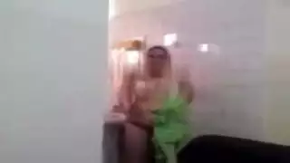 بنت تلعب نفسي