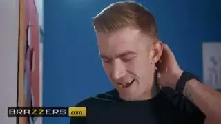 شقيقان يثقبان طيزًا كبيرة وجميلة في جنس خشن